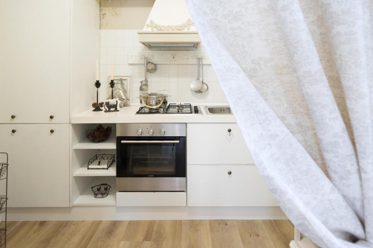 Bnbook Maison Charlotte Lago Maggiore Porto Valtravaglia Ngoại thất bức ảnh