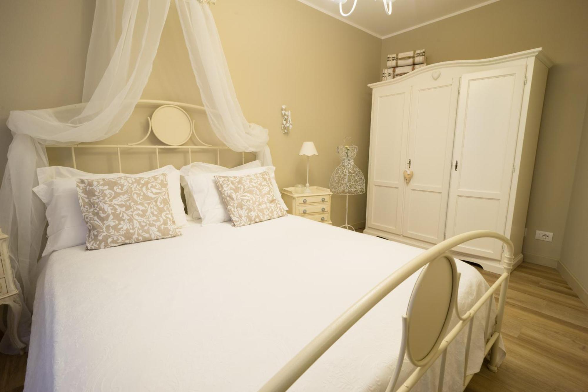 Bnbook Maison Charlotte Lago Maggiore Porto Valtravaglia Ngoại thất bức ảnh